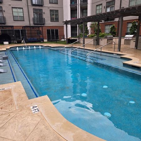 2Bdrm/2 King Beds/1Air Mattress Apartment Dallas Exterior photo