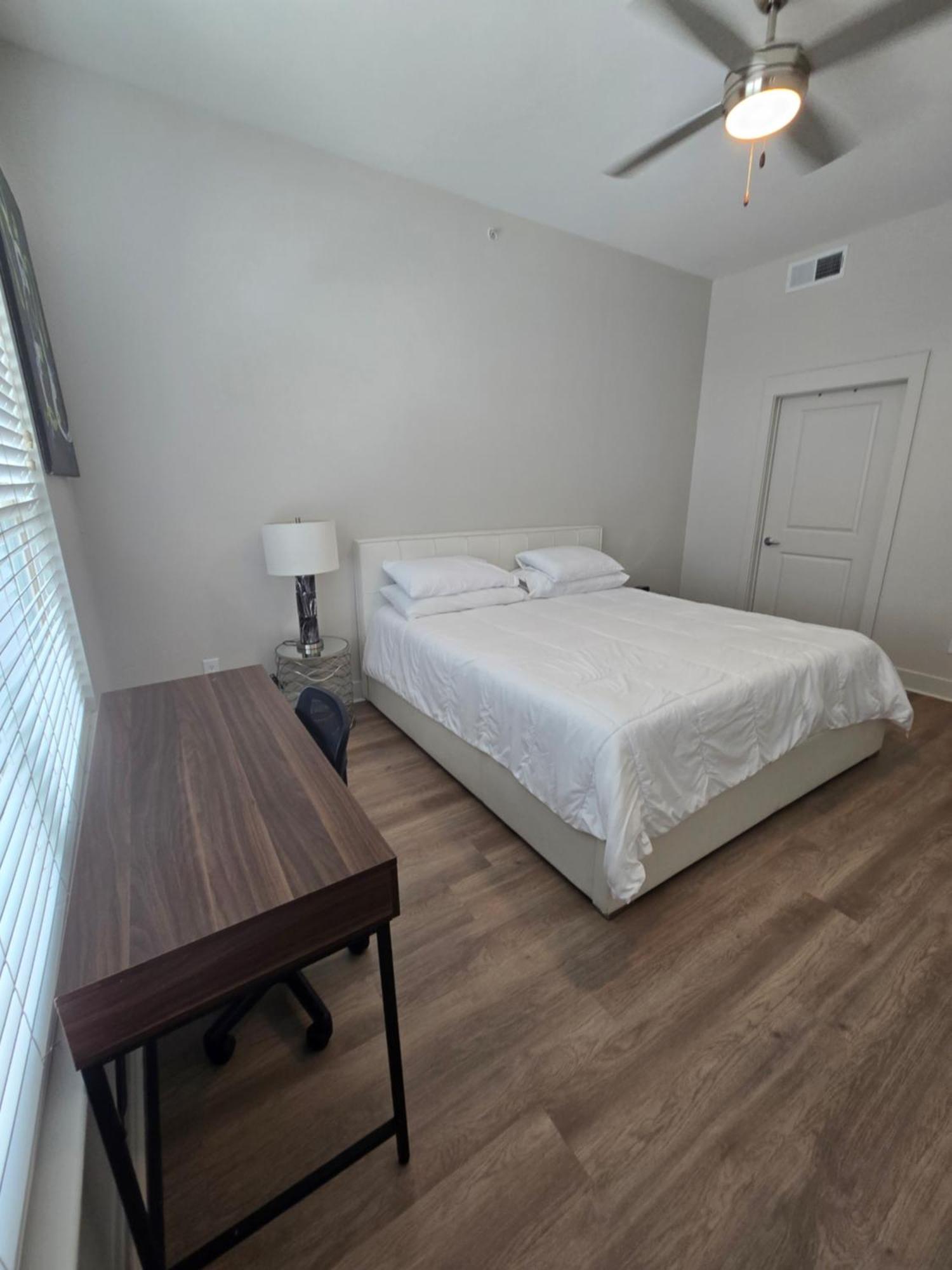 2Bdrm/2 King Beds/1Air Mattress Apartment Dallas Exterior photo