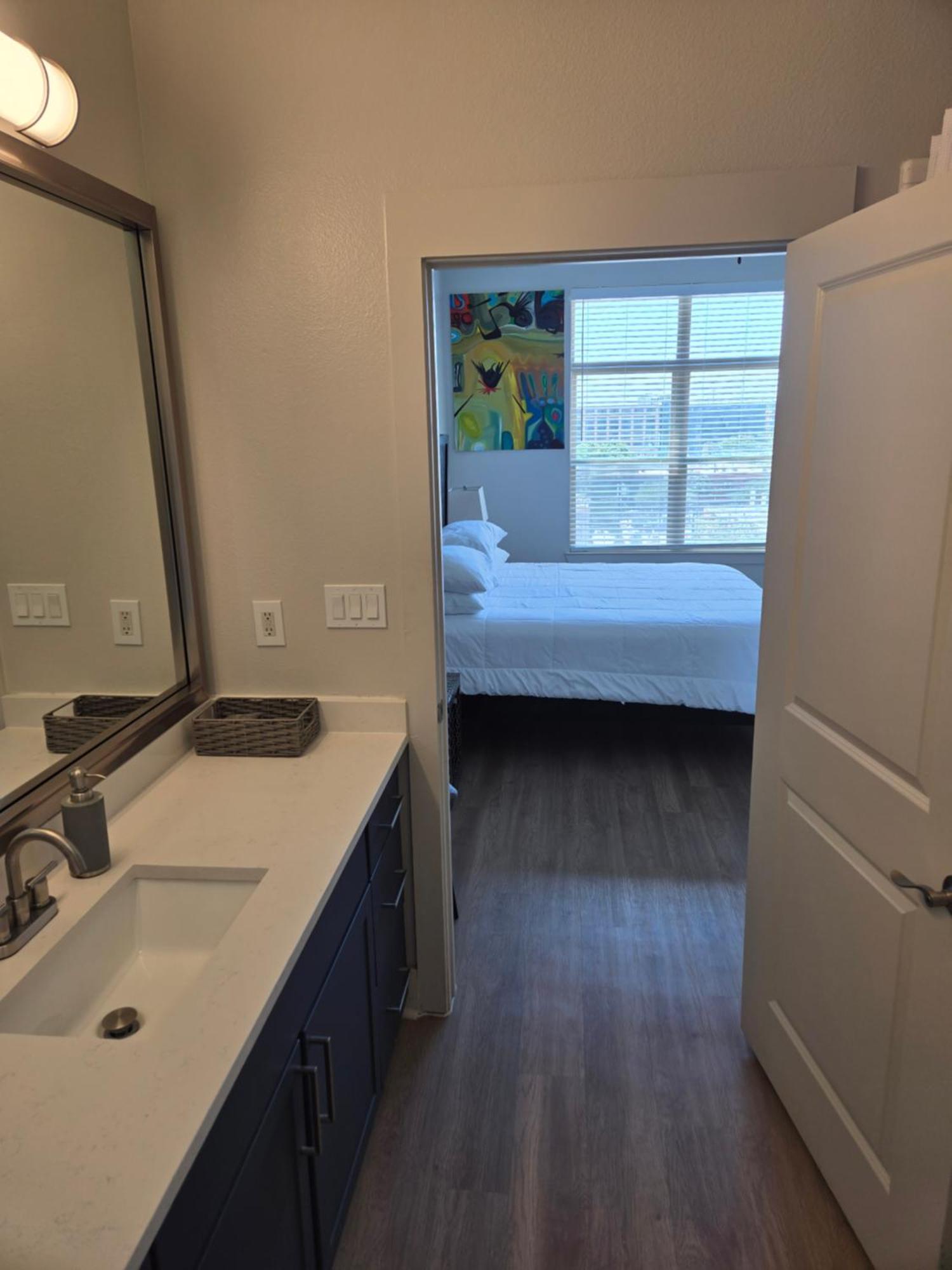 2Bdrm/2 King Beds/1Air Mattress Apartment Dallas Exterior photo